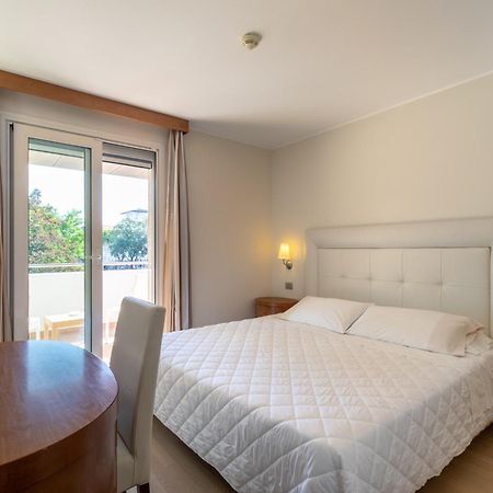 Hotel Villa Doimo Линьяно-Саббьядоро Экстерьер фото
