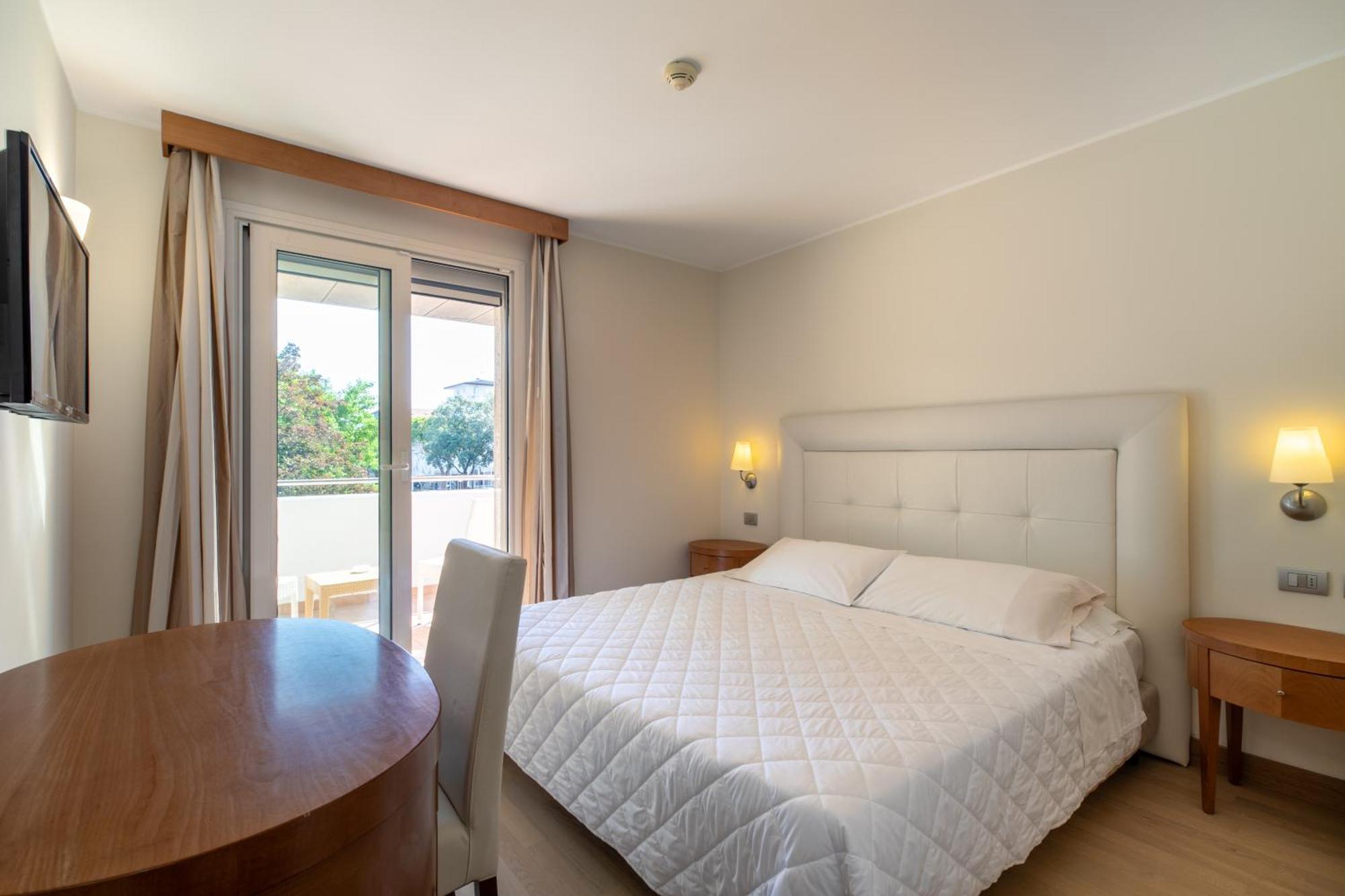 Hotel Villa Doimo Линьяно-Саббьядоро Экстерьер фото