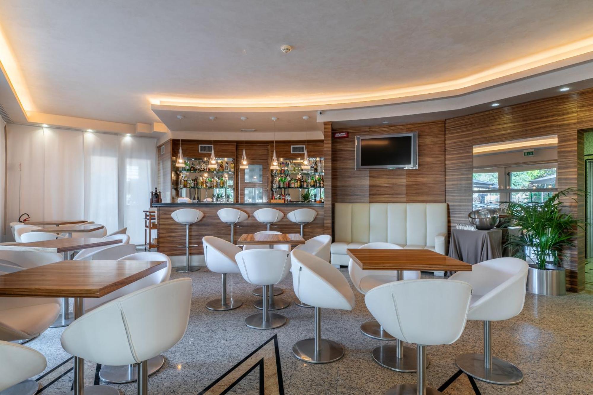 Hotel Villa Doimo Линьяно-Саббьядоро Экстерьер фото