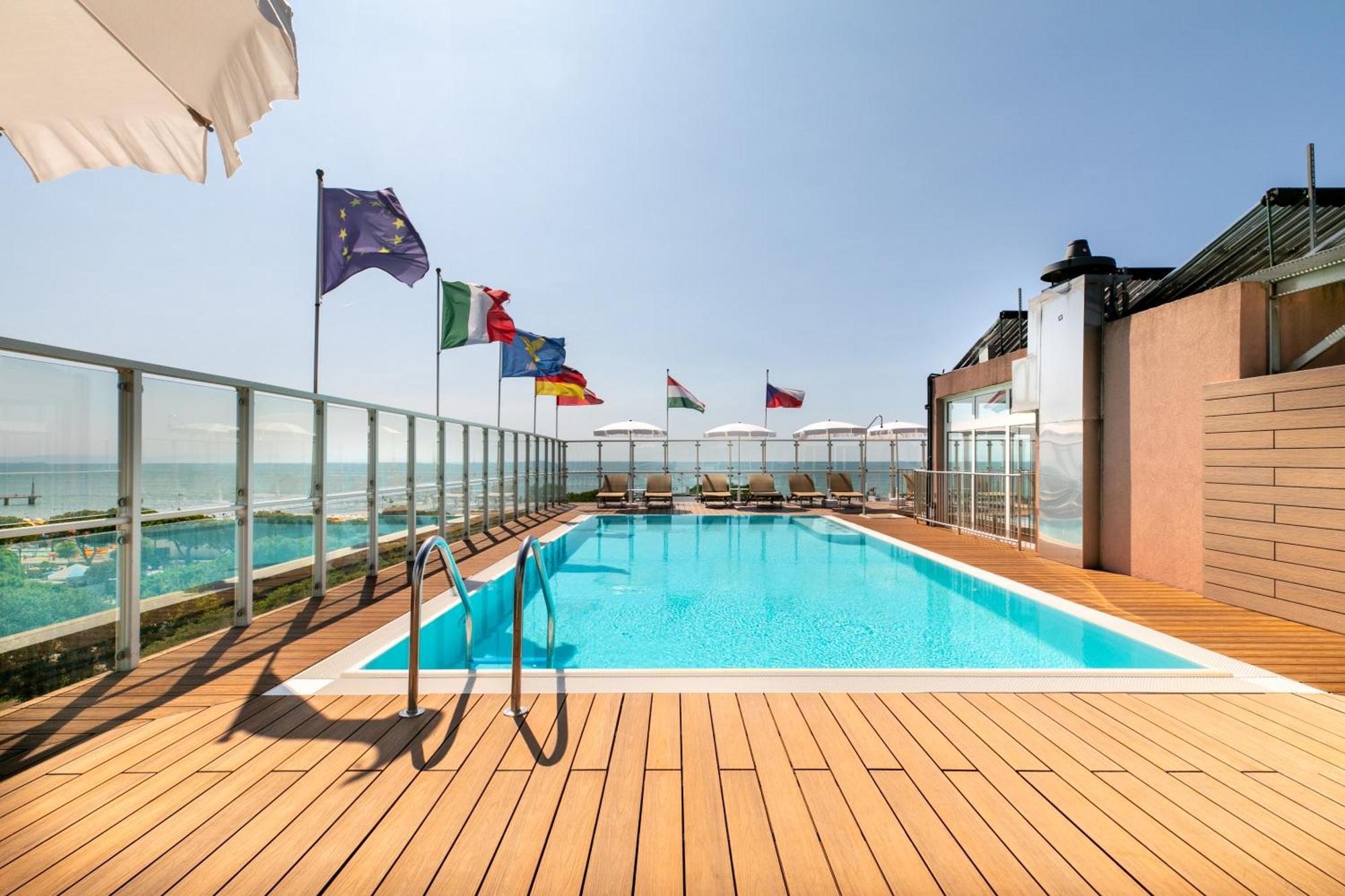 Hotel Villa Doimo Линьяно-Саббьядоро Экстерьер фото