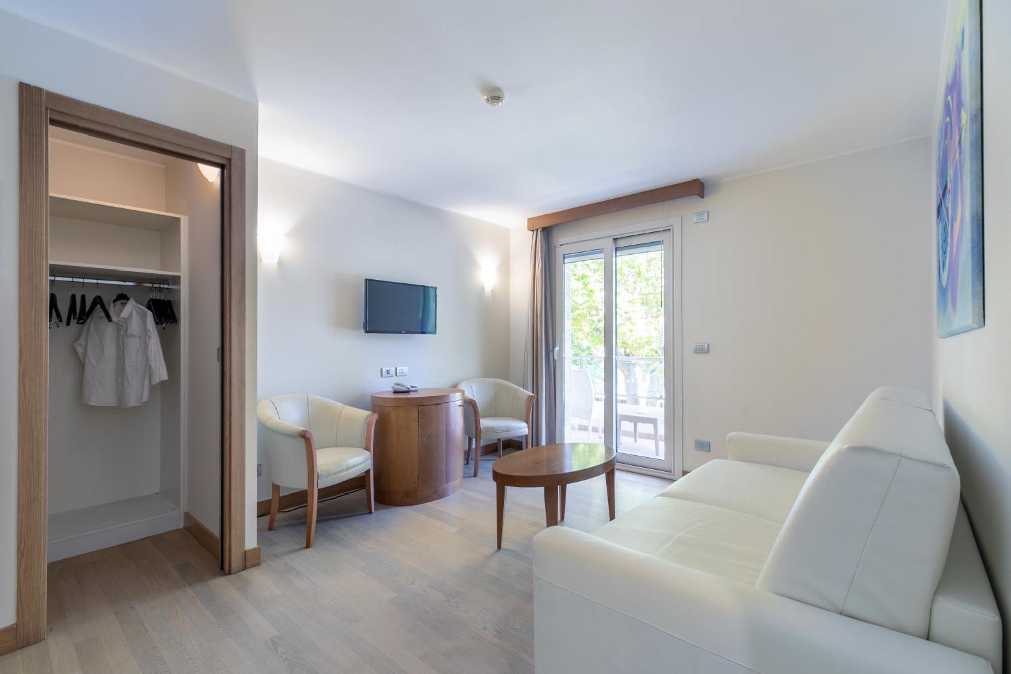 Hotel Villa Doimo Линьяно-Саббьядоро Экстерьер фото