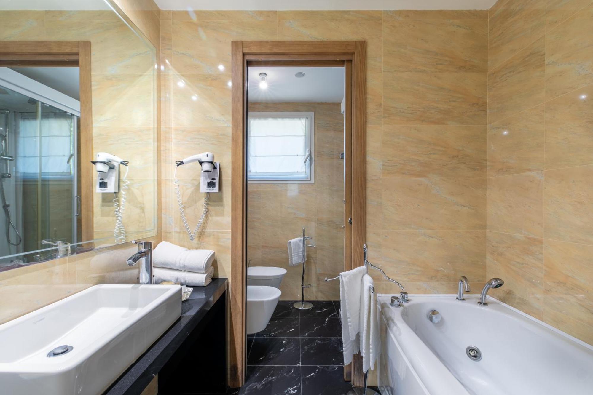 Hotel Villa Doimo Линьяно-Саббьядоро Экстерьер фото